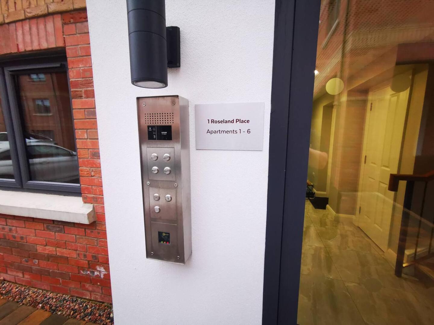 Belfast Central 2 Bedroom Luxurious Modern Stay ภายนอก รูปภาพ