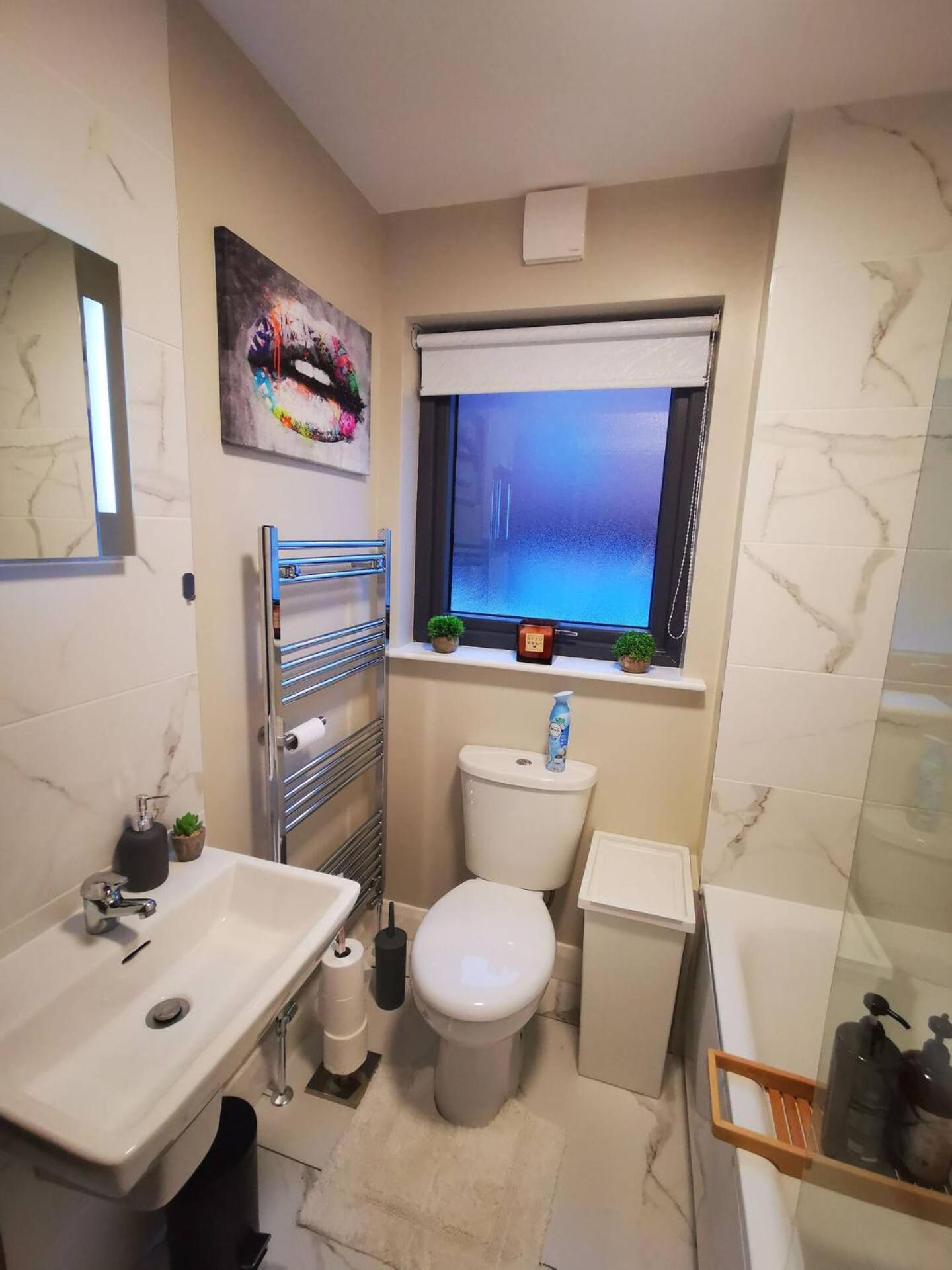Belfast Central 2 Bedroom Luxurious Modern Stay ภายนอก รูปภาพ