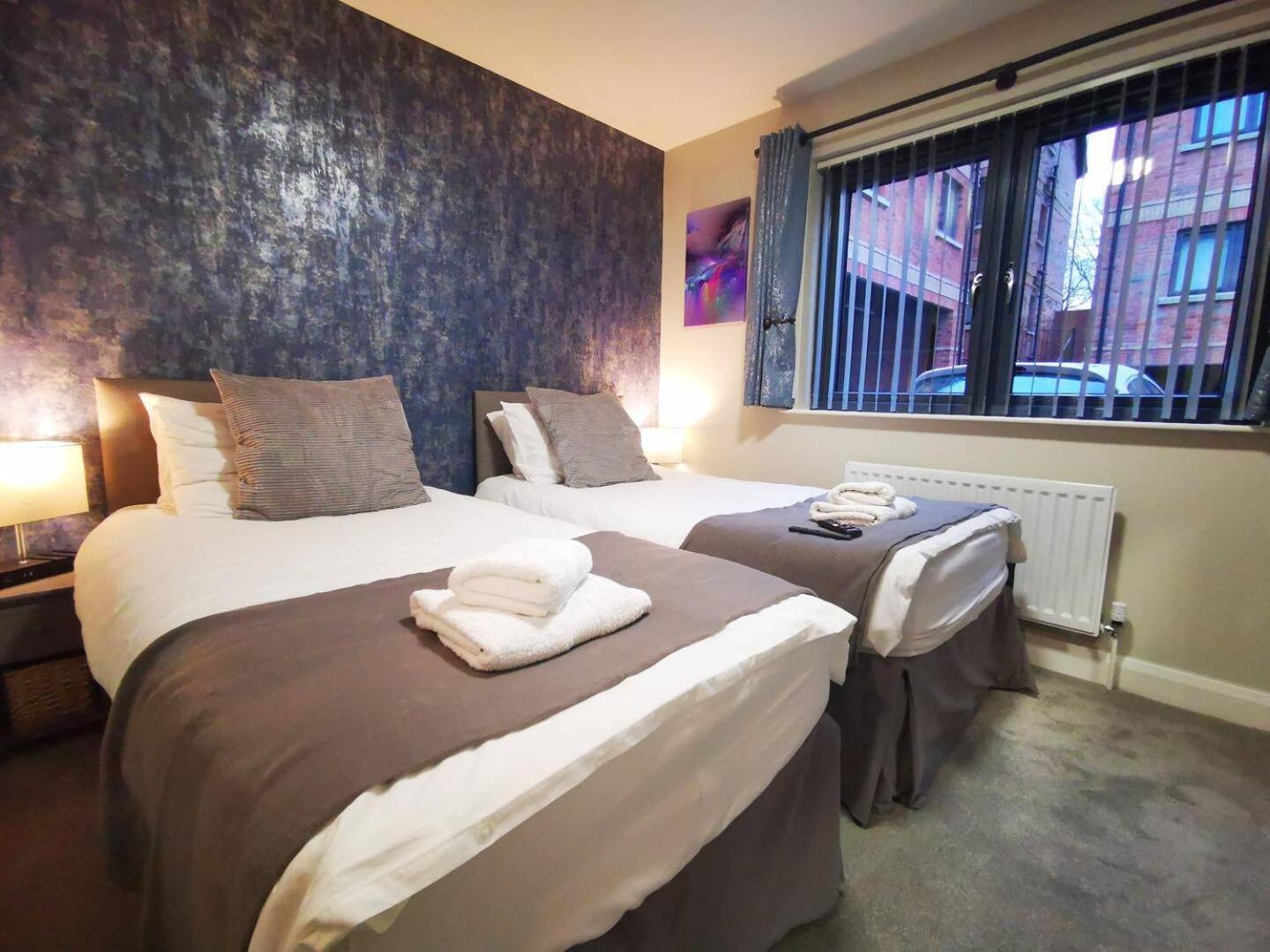 Belfast Central 2 Bedroom Luxurious Modern Stay ภายนอก รูปภาพ