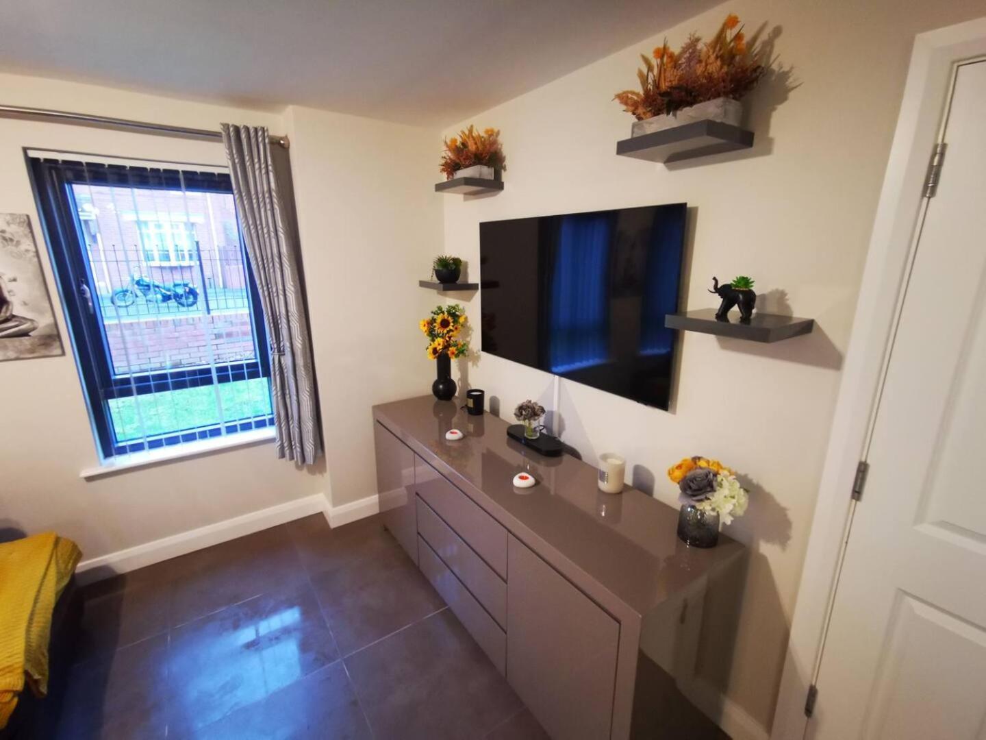Belfast Central 2 Bedroom Luxurious Modern Stay ภายนอก รูปภาพ