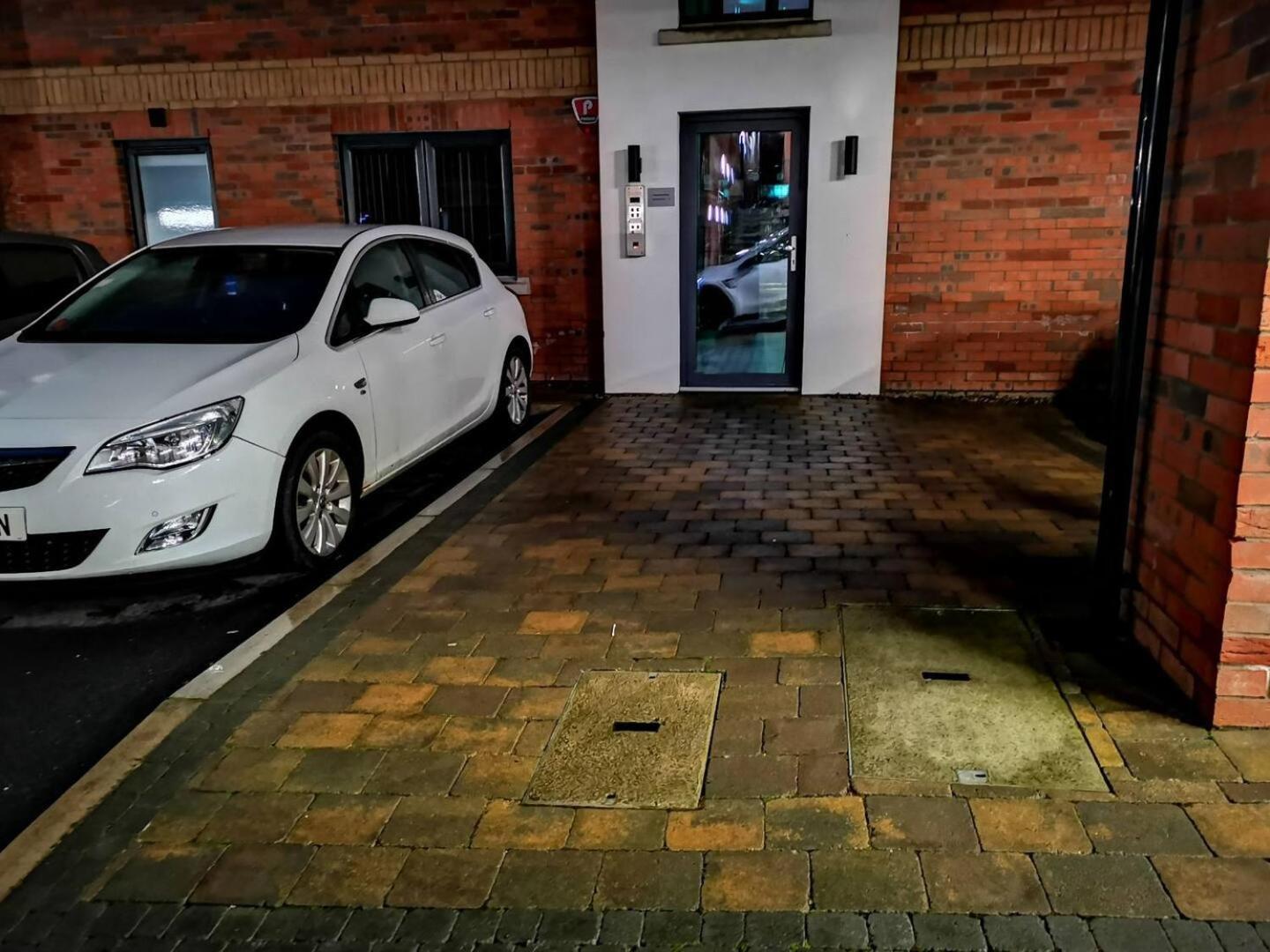 Belfast Central 2 Bedroom Luxurious Modern Stay ภายนอก รูปภาพ
