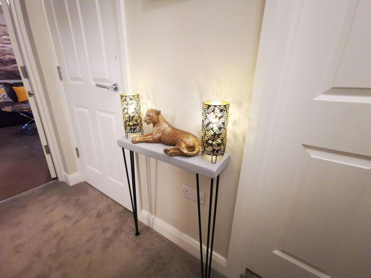 Belfast Central 2 Bedroom Luxurious Modern Stay ภายนอก รูปภาพ